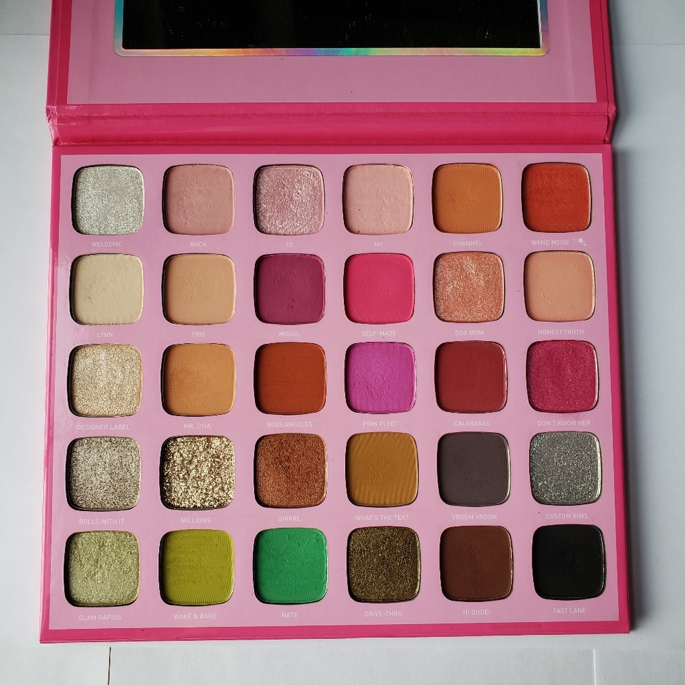 Jeffree Star X Morphe Eyeshadow palette